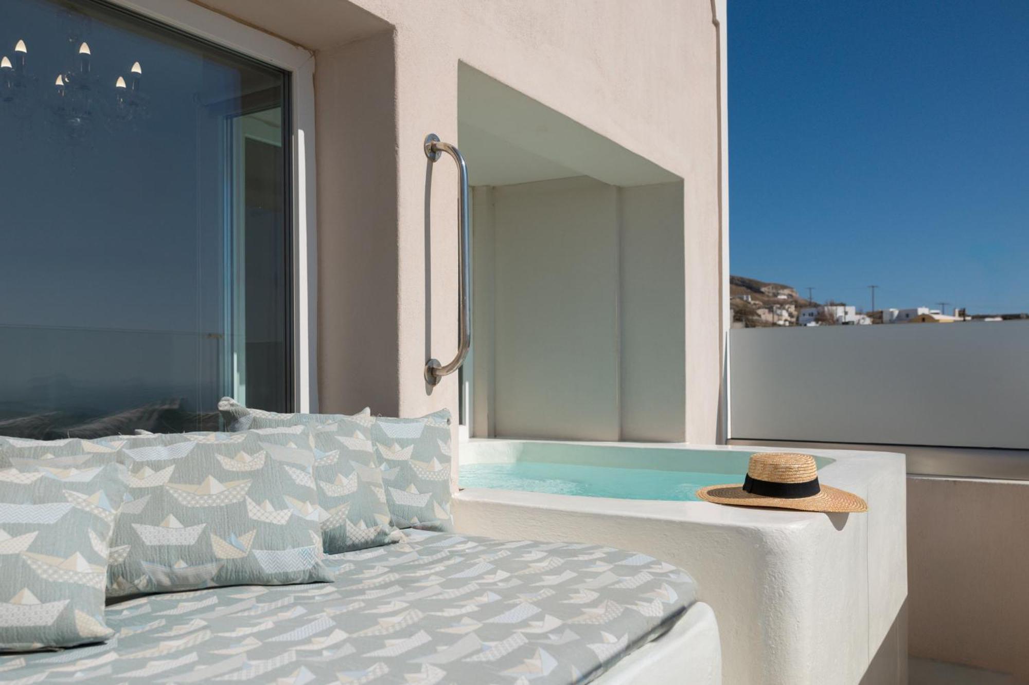Cinnamon Villa With Private Hot Tub Pýrgos Esterno foto